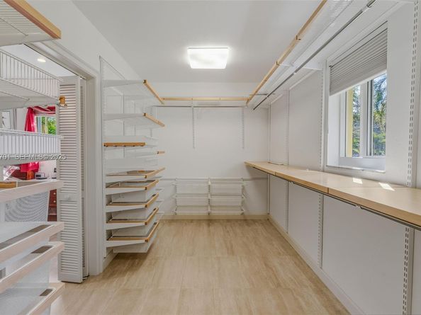 8001 SW 66th Ter, Miami FL 33143