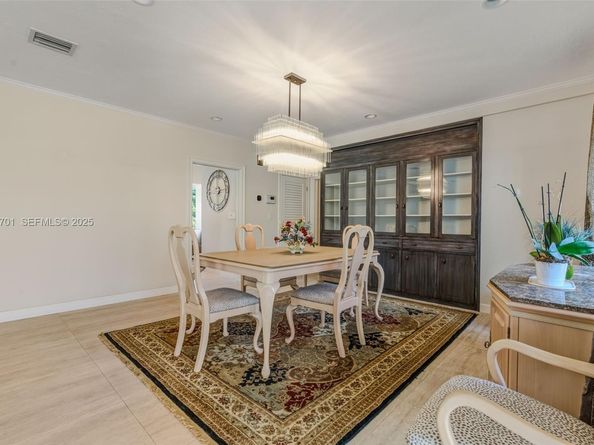 8001 SW 66th Ter, Miami FL 33143