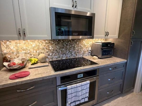 8001 SW 66th Ter, Miami FL 33143