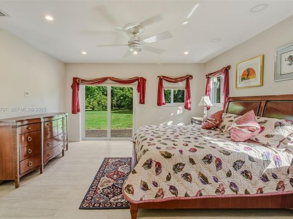 8001 SW 66th Ter, Miami FL 33143