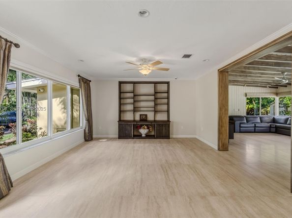 8001 SW 66th Ter, Miami FL 33143