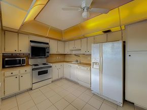 806 Cypress Grove Ln 303, Pompano Beach FL 33069