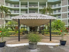 806 Cypress Grove Ln 303, Pompano Beach FL 33069