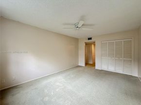 806 Cypress Grove Ln 303, Pompano Beach FL 33069