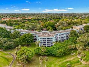 806 Cypress Grove Ln 303, Pompano Beach FL 33069