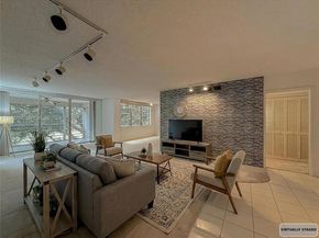 806 Cypress Grove Ln 303, Pompano Beach FL 33069