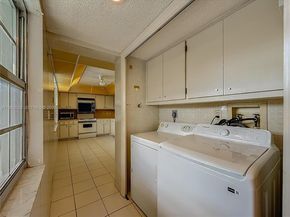 806 Cypress Grove Ln 303, Pompano Beach FL 33069
