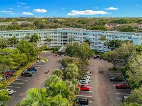 806 Cypress Grove Ln 303, Pompano Beach FL 33069