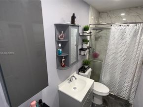 7400 NW 1st Ct, Pembroke Pines FL 33024