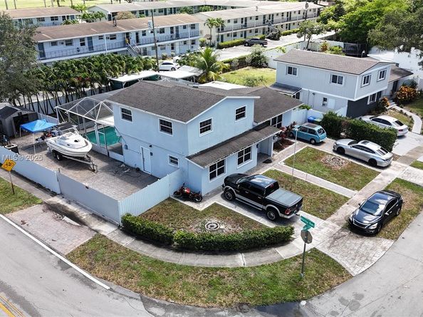 7400 NW 1st Ct, Pembroke Pines FL 33024