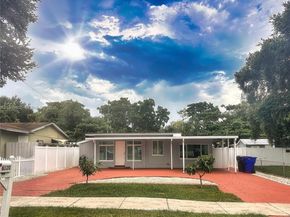 6120 Hayes St, Hollywood FL 33024