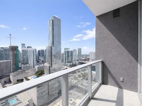 151 SE 1st St 3007, Miami FL 33131