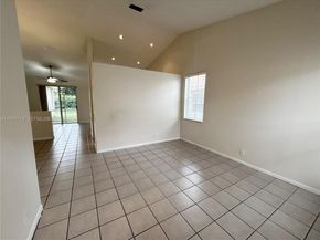 807 Sand Creek Cir, Weston FL 33327