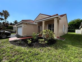 807 Sand Creek Cir, Weston FL 33327