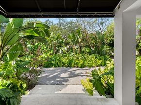 7531 SW 52nd Ct, Miami FL 33143