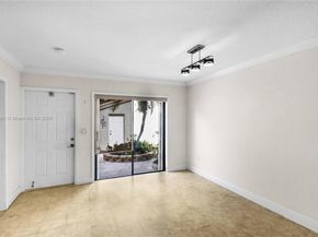 10500 SW 112th Ave, Miami FL 33176
