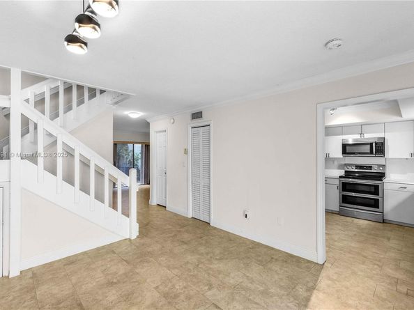 10500 SW 112th Ave, Miami FL 33176