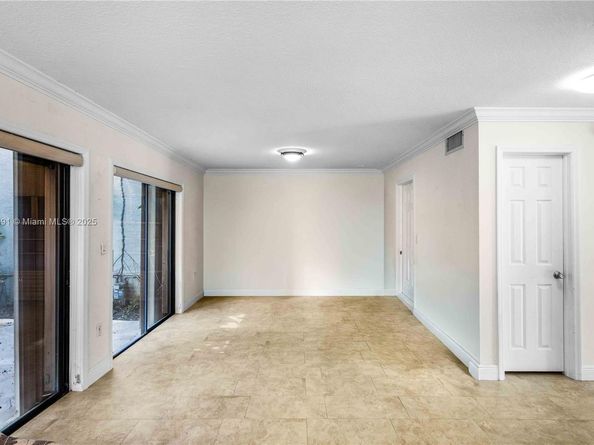 10500 SW 112th Ave, Miami FL 33176