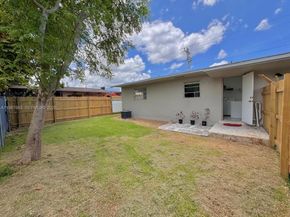 3630 SW 87th Ave, Miami FL 33165