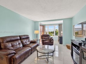 2801 Somerset Dr 408, Lauderdale Lakes FL 33311