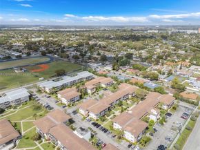 17050 NE 14th Ave 106, Miami FL 33162