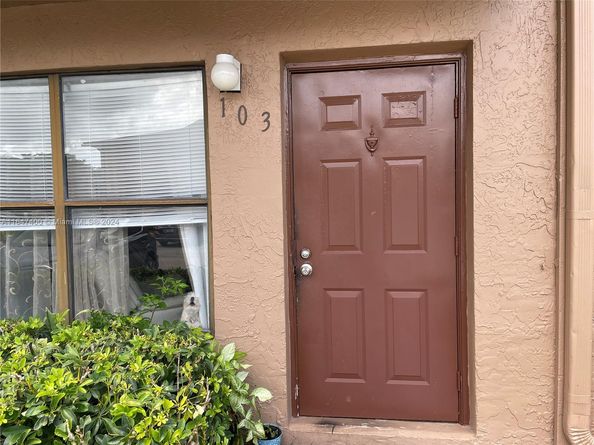 10054 Winding Lake Rd 103, Sunrise FL 33351