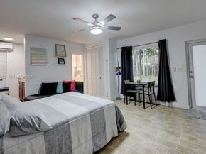 8290 Sunset Dr, Miami FL 33143