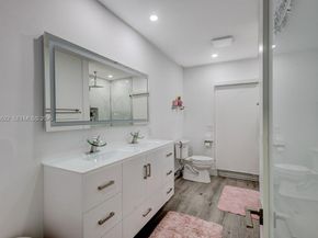 8290 Sunset Dr, Miami FL 33143