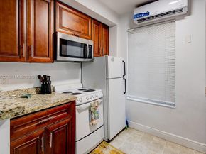 8290 Sunset Dr, Miami FL 33143