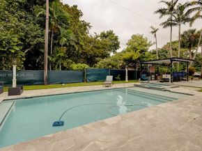 8290 Sunset Dr, Miami FL 33143