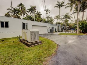 8290 Sunset Dr, Miami FL 33143