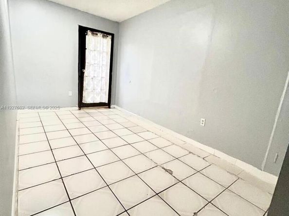 598 SW 121st Ave, Miami FL 33184