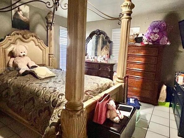 598 SW 121st Ave, Miami FL 33184