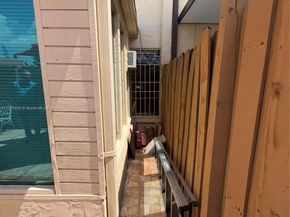 13464 SW 11th Ter, Miami FL 33184