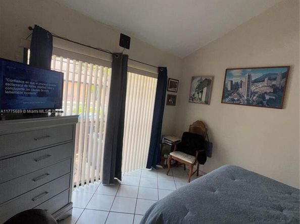 13464 SW 11th Ter, Miami FL 33184
