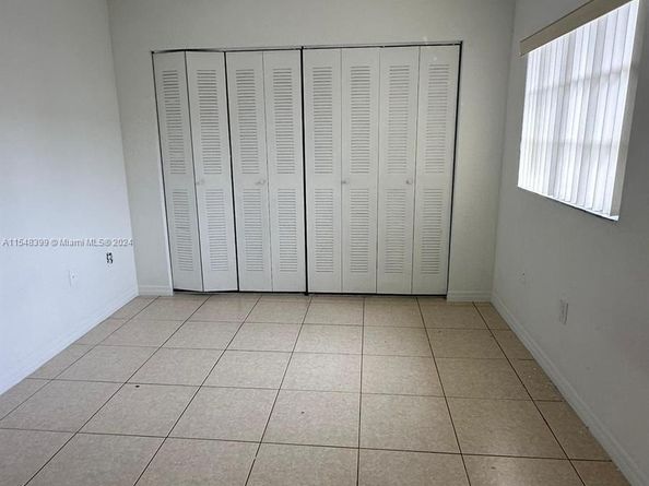 430 NW 20th St, Miami FL 33127
