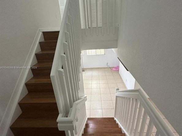 430 NW 20th St, Miami FL 33127