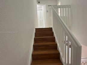430 NW 20th St, Miami FL 33127