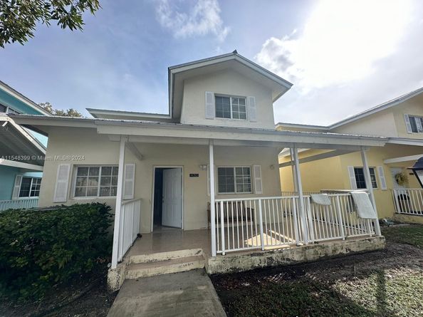 430 NW 20th St, Miami FL 33127