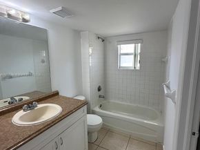 430 NW 20th St, Miami FL 33127