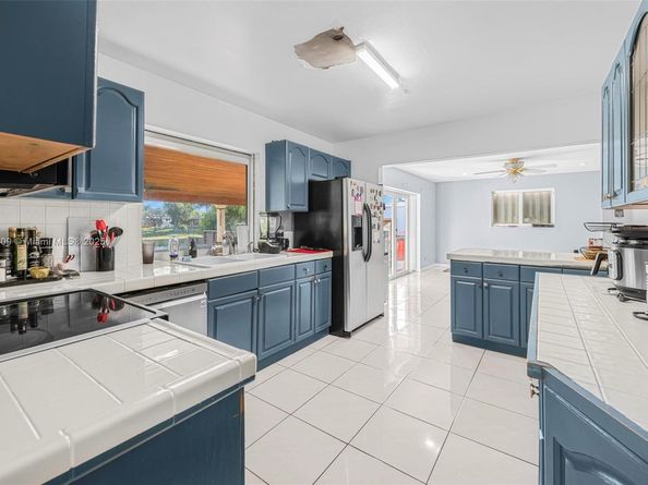 14420 SW 74th St, Miami FL 33183