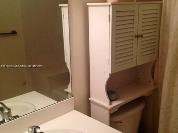 2740 SW 28th Ter 304, Miami FL 33133