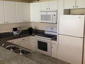 2740 SW 28th Ter 304, Miami FL 33133