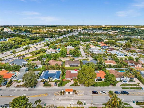 20350 Highland Lakes Blvd, Miami FL 33179