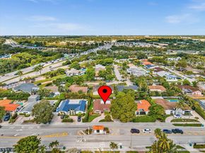 20350 Highland Lakes Blvd, Miami FL 33179