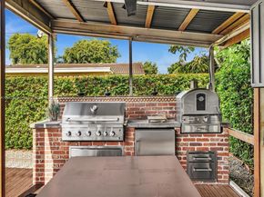 20350 Highland Lakes Blvd, Miami FL 33179