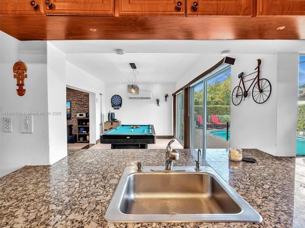 20350 Highland Lakes Blvd, Miami FL 33179