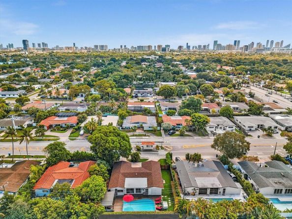 20350 Highland Lakes Blvd, Miami FL 33179