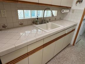 8431 SW 27th Ter, Miami FL 33155