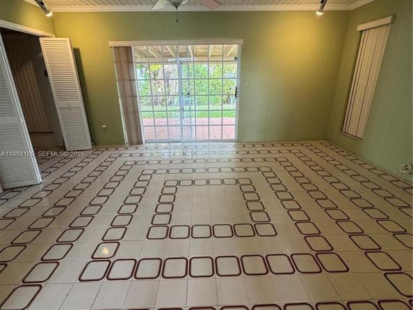 8431 SW 27th Ter, Miami FL 33155